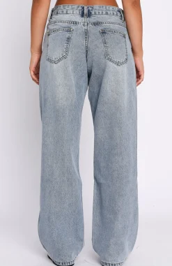 Denim | White Fox Boutique Cross My Path Jeans Light Wash blue