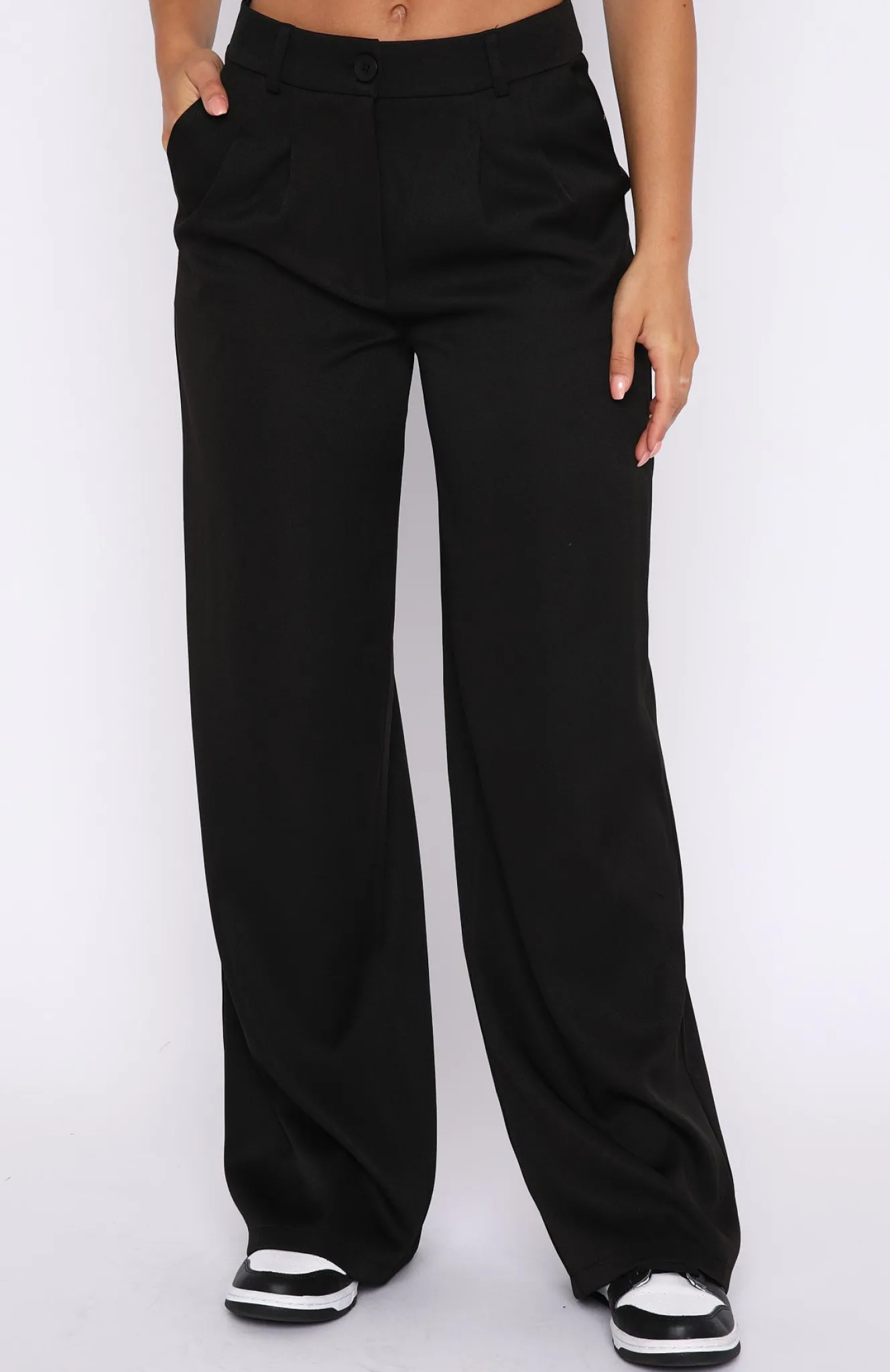 Restocked | White Fox Boutique First Glimpse Pants black